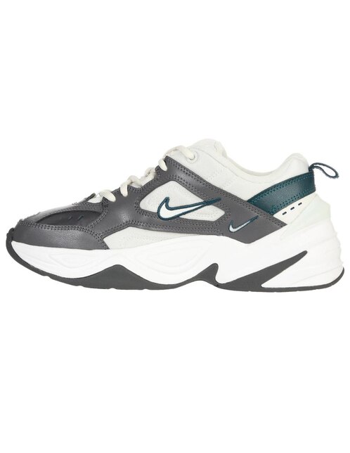 Tenis Nike M2K Tekno gris con logotipo en Liverpool