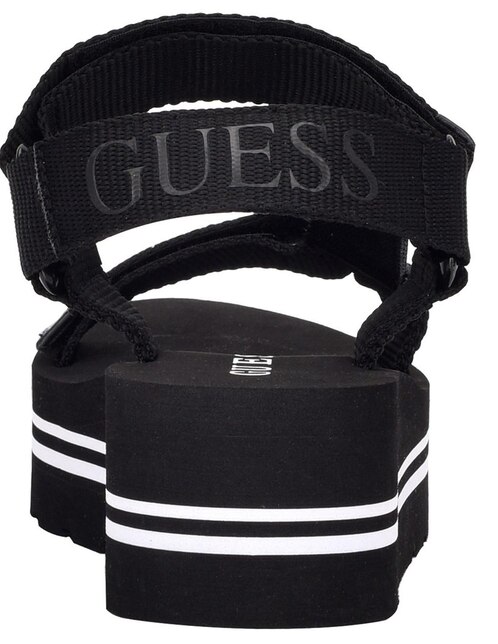Sandalia Guess negra con logotipo en Liverpool