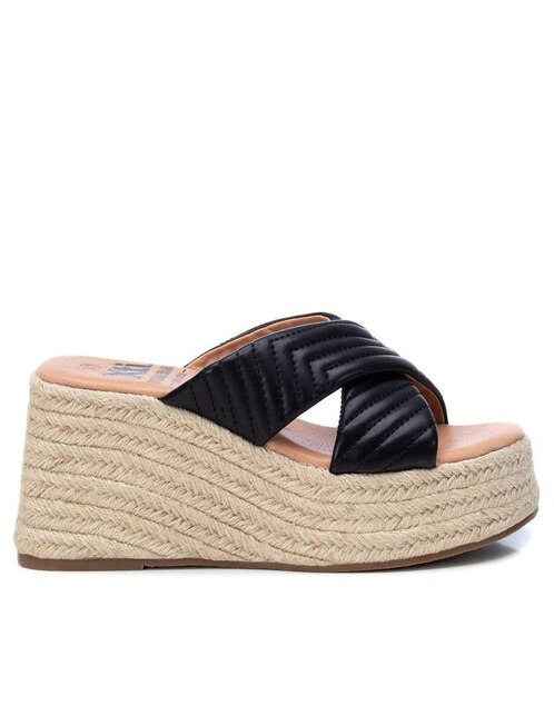 Descubre las ofertas de Merkal Calzados de Zubiarte para este verano