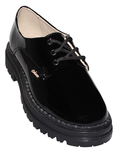 Zapato de charol para mujer