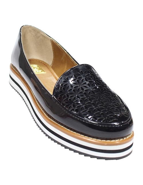 Zapato de charol para mujer