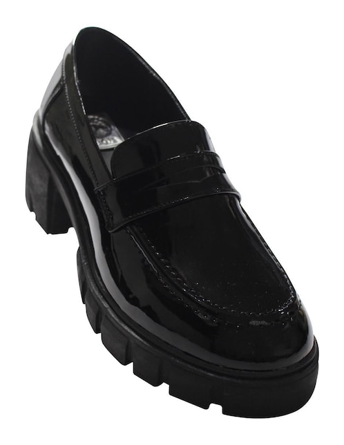 Zapato de charol para mujer
