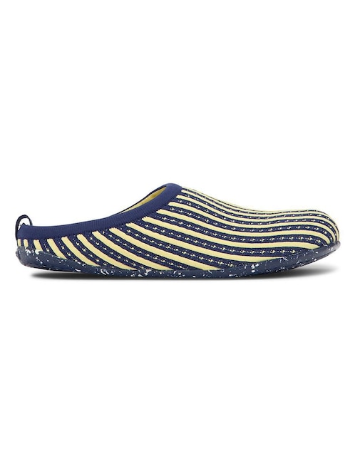 Pantufla Camper Wabi para mujer