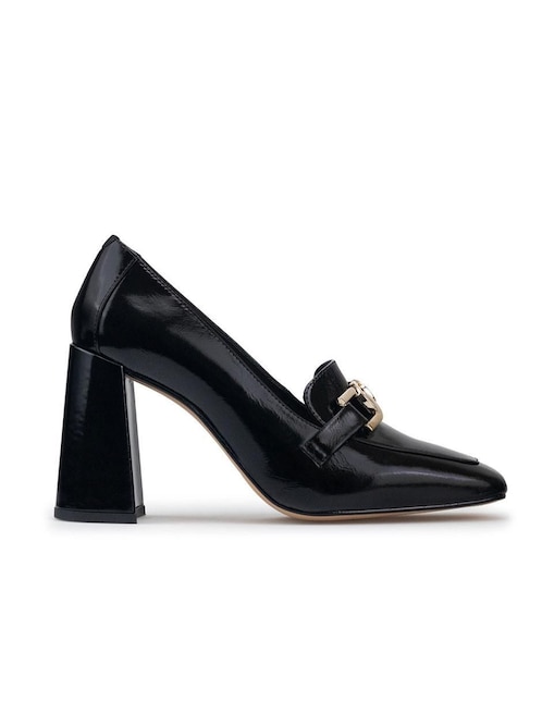 Zapatilla de piel Davenia