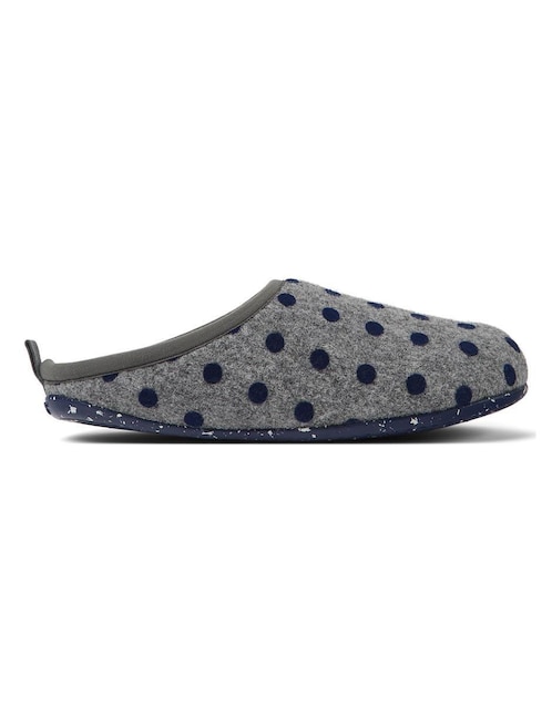Pantufla Camper Wabi para mujer