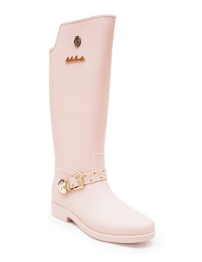 Bota Loly in the Sky rosa con logotipo en Liverpool