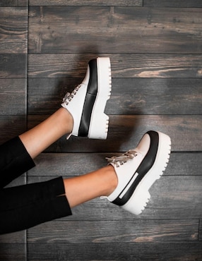 Zapato de plataforma Ela de pies a cabeza