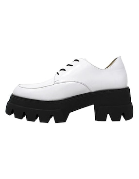Zapato Regina Romero de piel para mujer