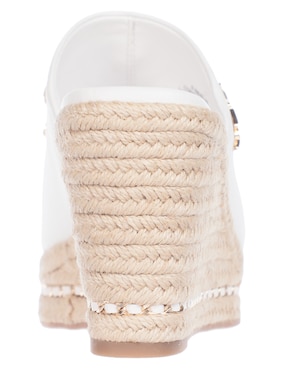 Sandalia Karl Lagerfeld Paris Corissa Pins para mujer