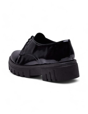 Zapato Devendi de charol para mujer