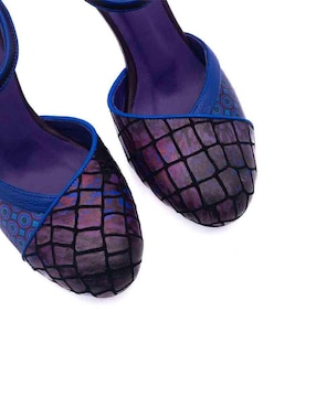 Zapatilla de piel Altura Siete