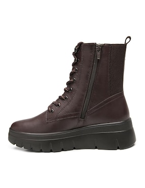 Bota arriba del tobillo Flexi de piel para mujer