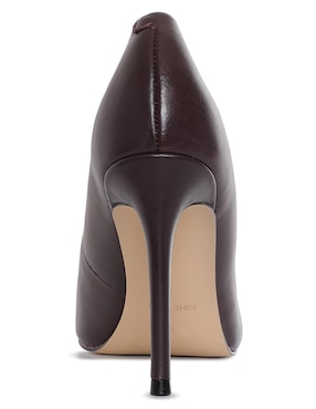 Zapatilla de piel Nine West
