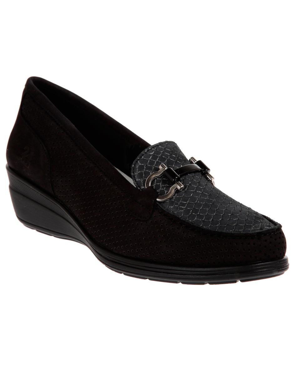 Zapato con diseño corte láser 24 HRS piel negro en Liverpool