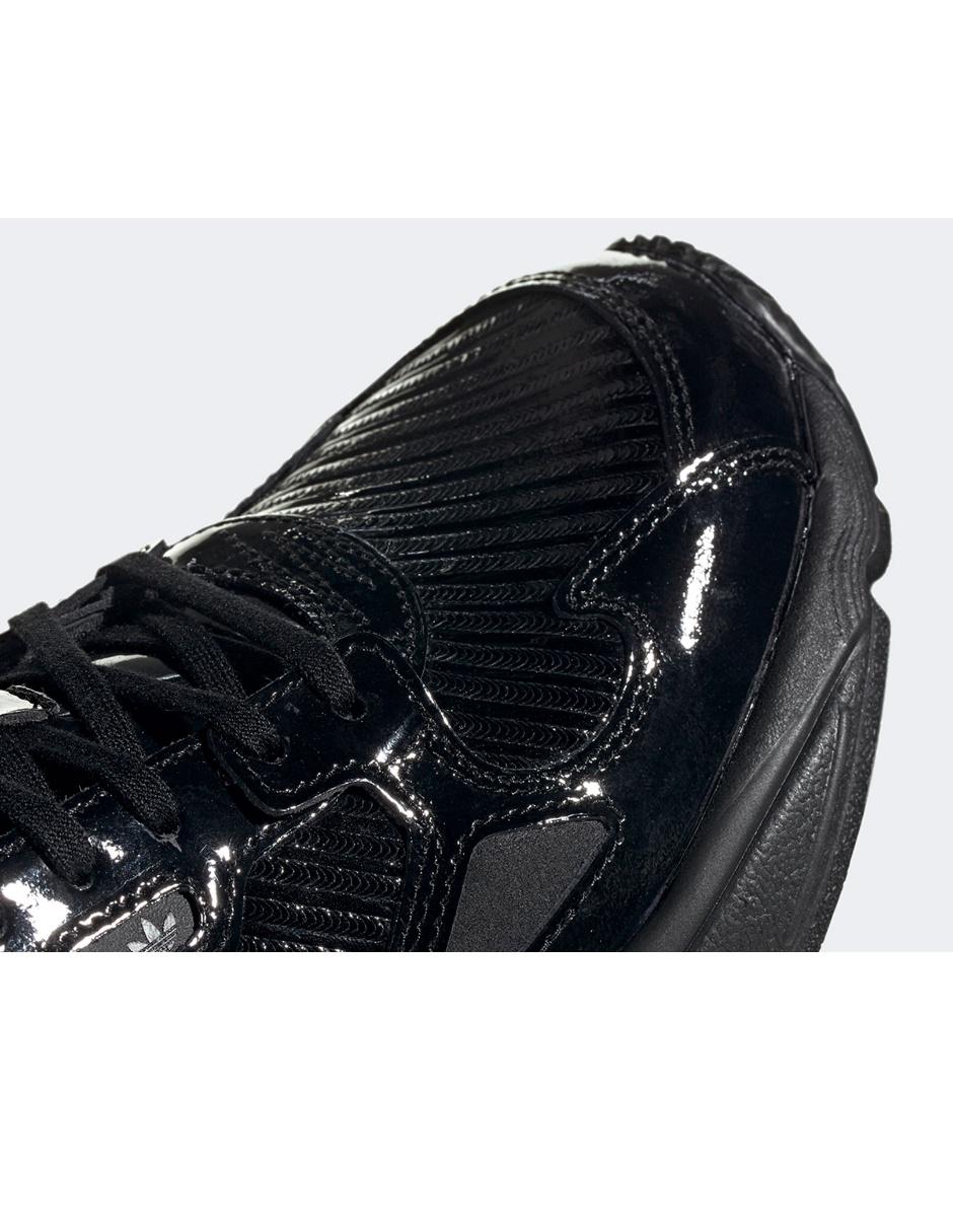 tenis adidas todo negro