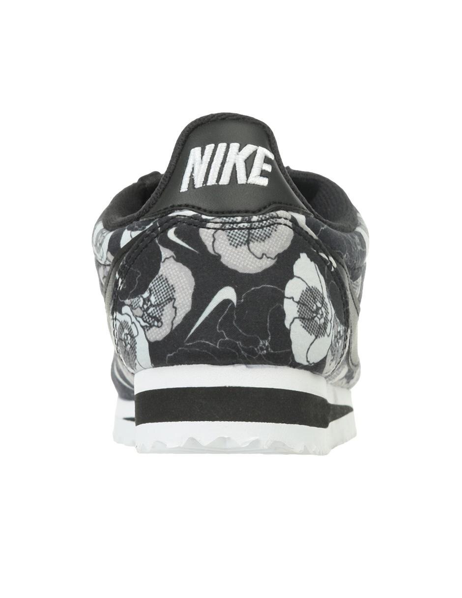 Tenis Nike negro logotipo en Liverpool