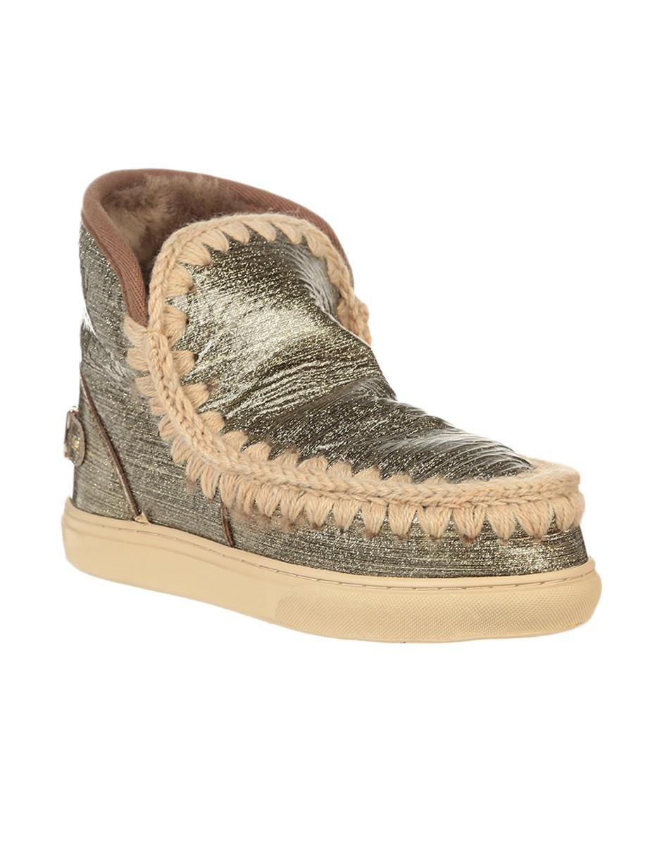 Bota MOU lana dorada con logotipo en Liverpool