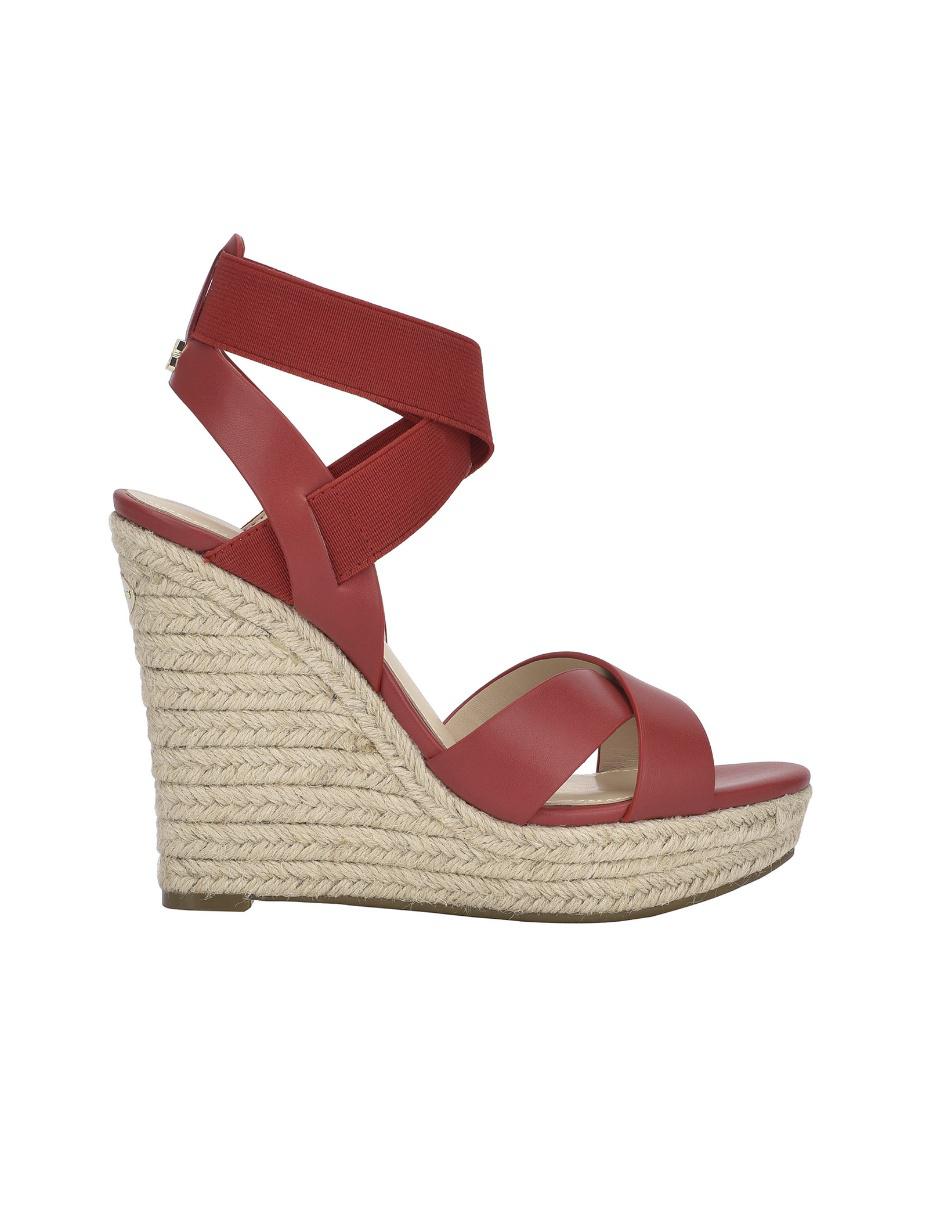Sandalia Guess roja en Liverpool
