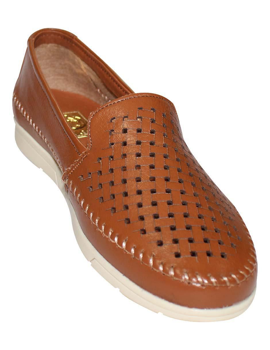 Zapato de piel para mujer