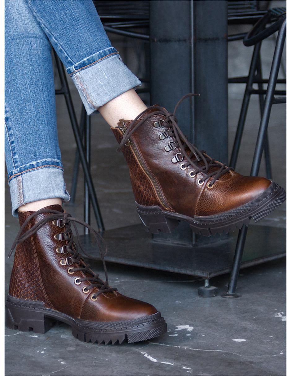 Bota al tobillo de piel para mujer 6