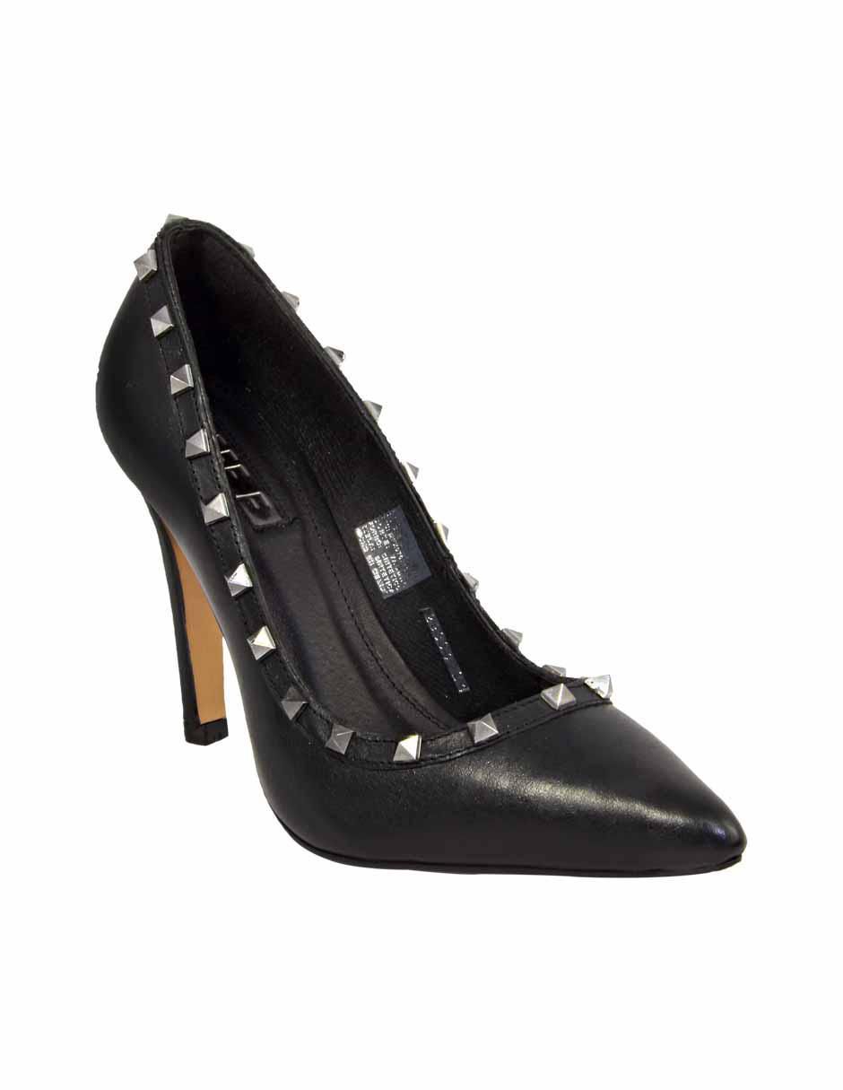 Zapatilla Calzado Efe de piel con estoperoles en Liverpool