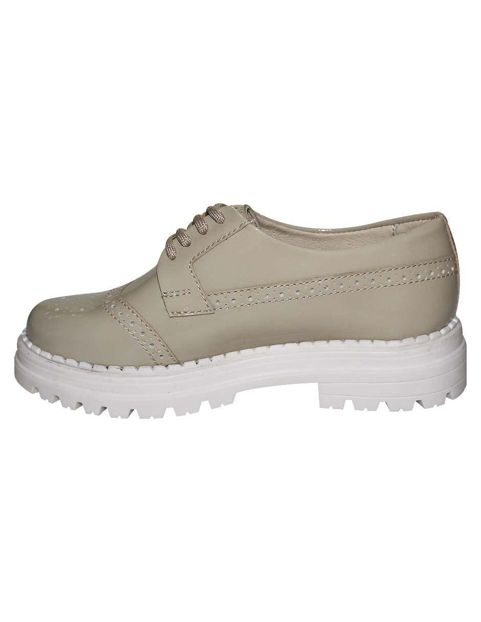 Zapato de charol para mujer