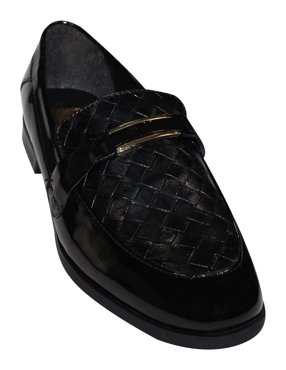 Zapato de charol para mujer