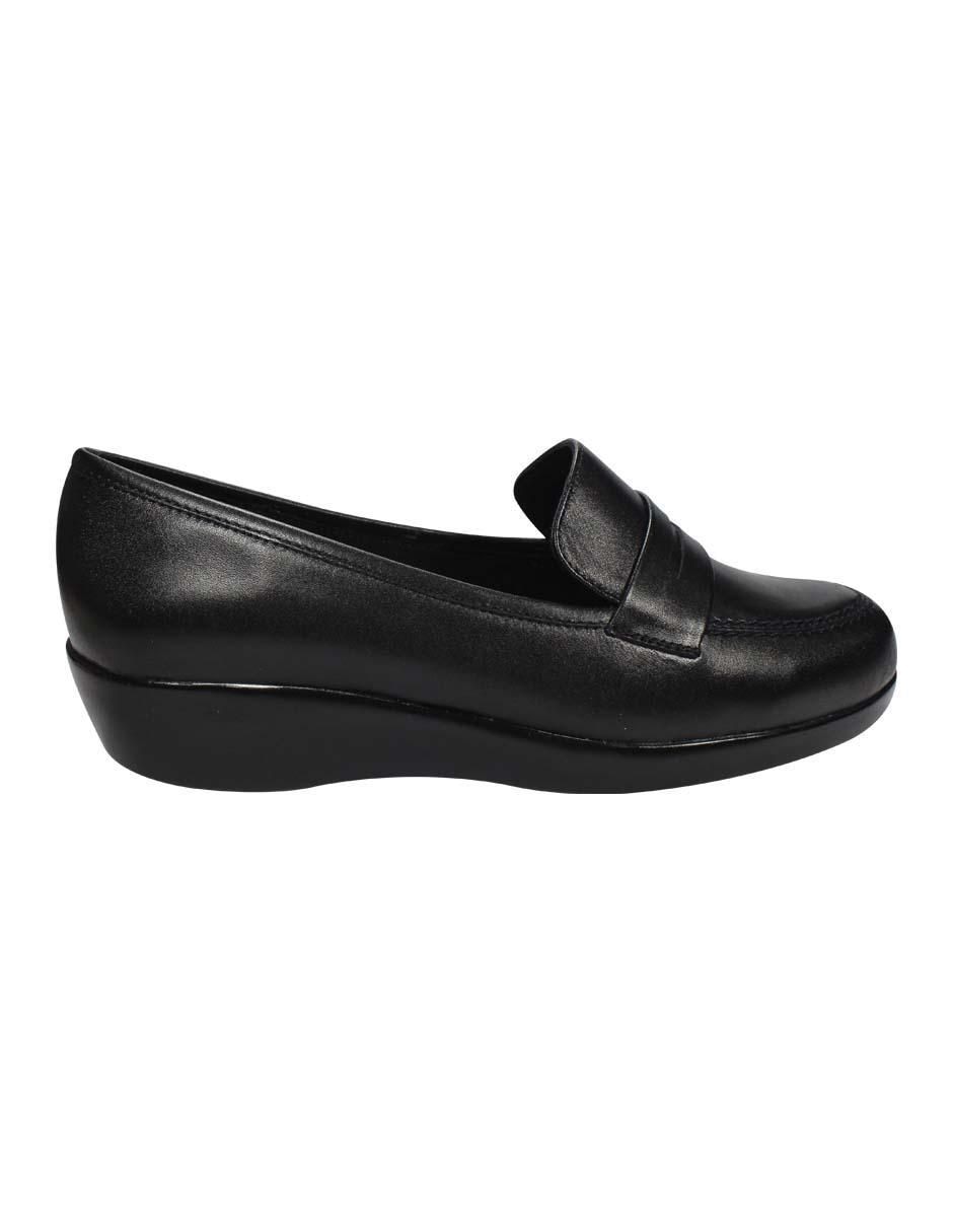 Zapato de piel para mujer