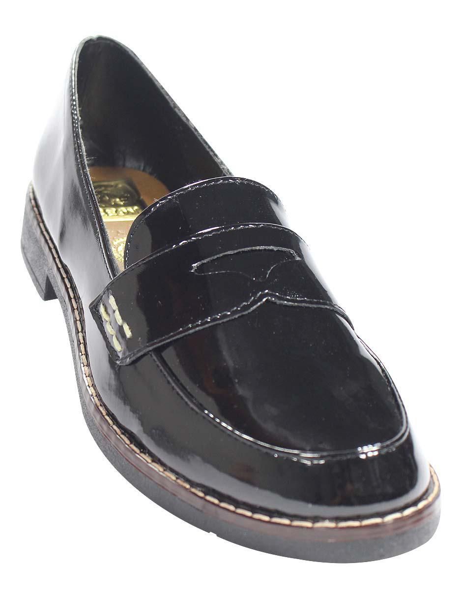 Zapato de charol para mujer