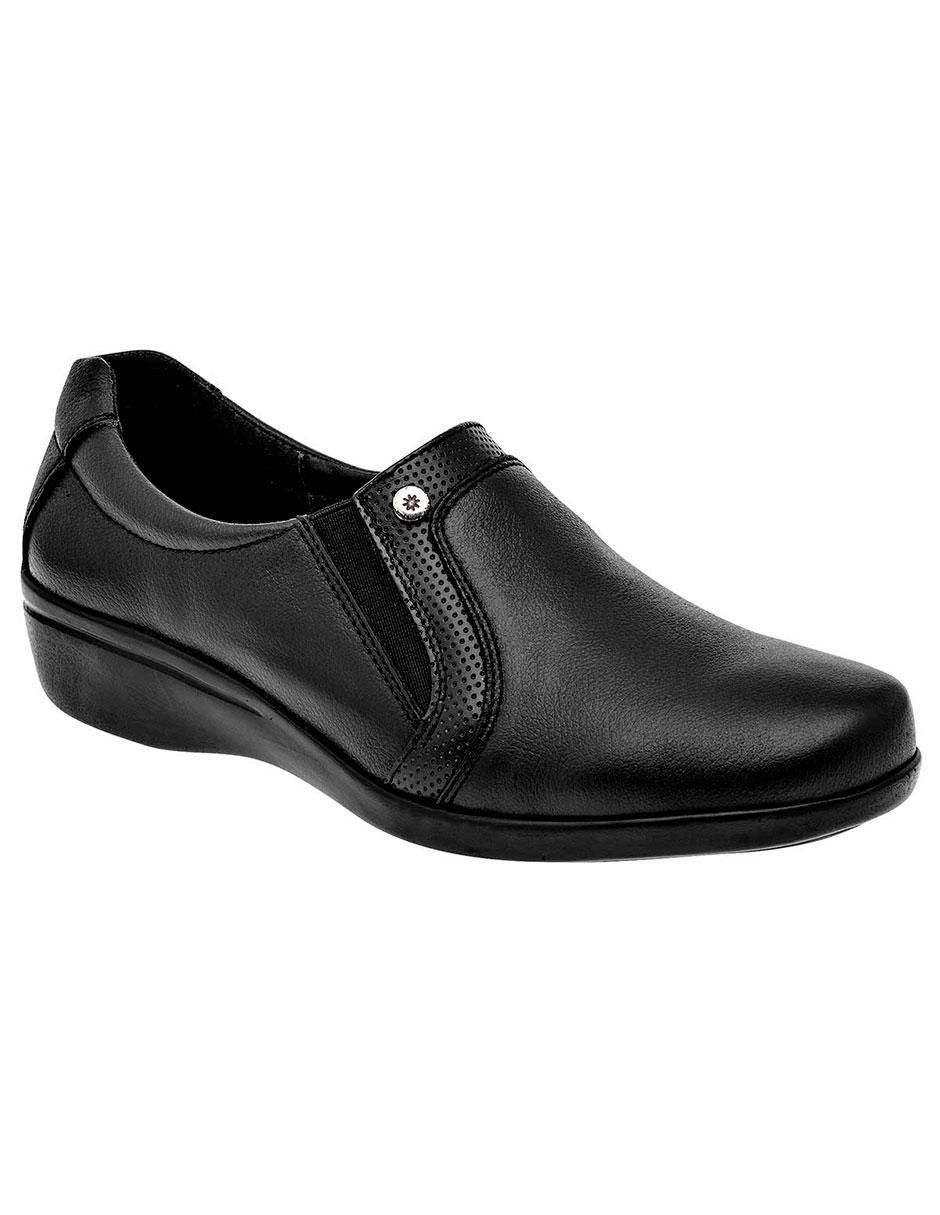 Zapato de piel para mujer