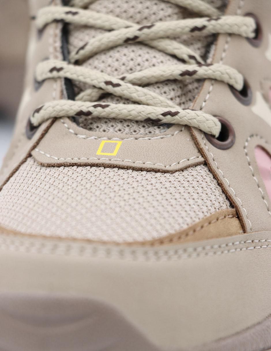 Bota arriba del tobillo para mujer 11