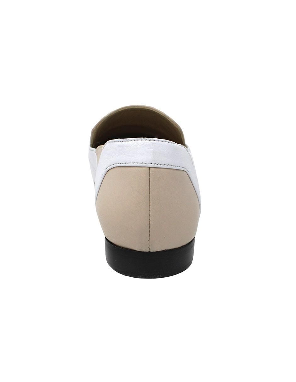 Mocasín Clark de piel para mujer 3
