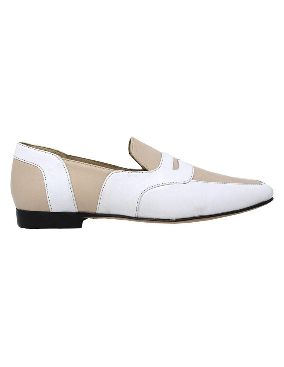 Mocasín Clark de piel para mujer 5