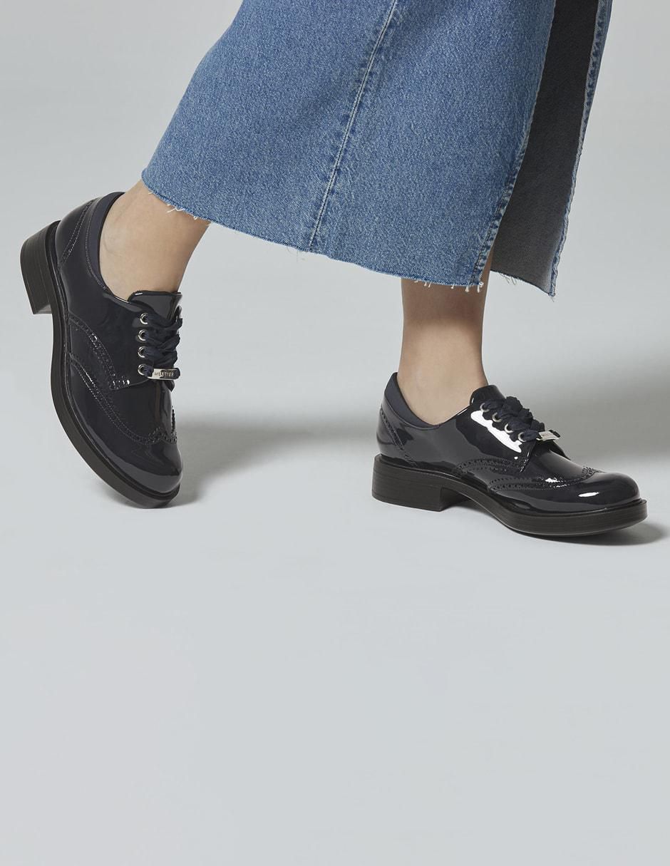 Zapato de charol para mujer 3