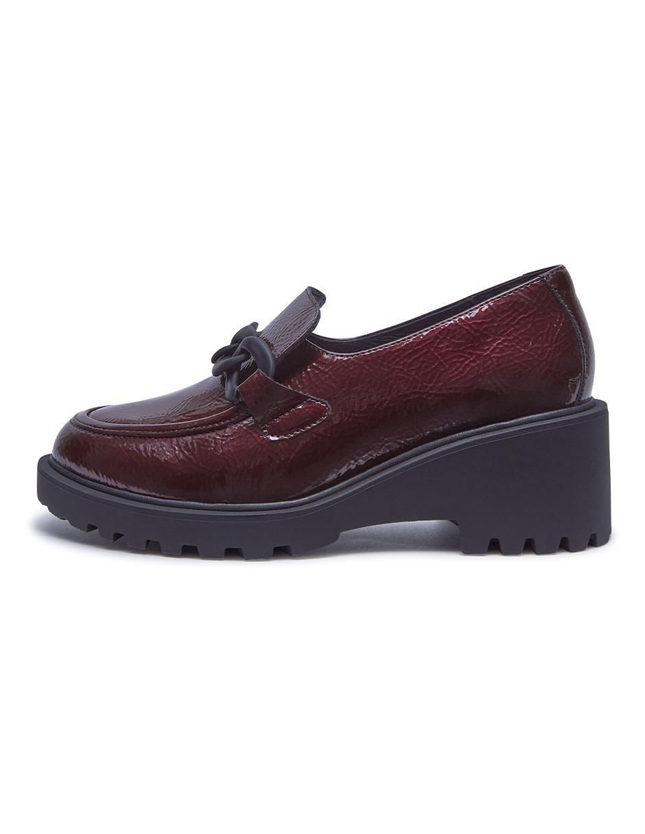 Zapato de charol para mujer