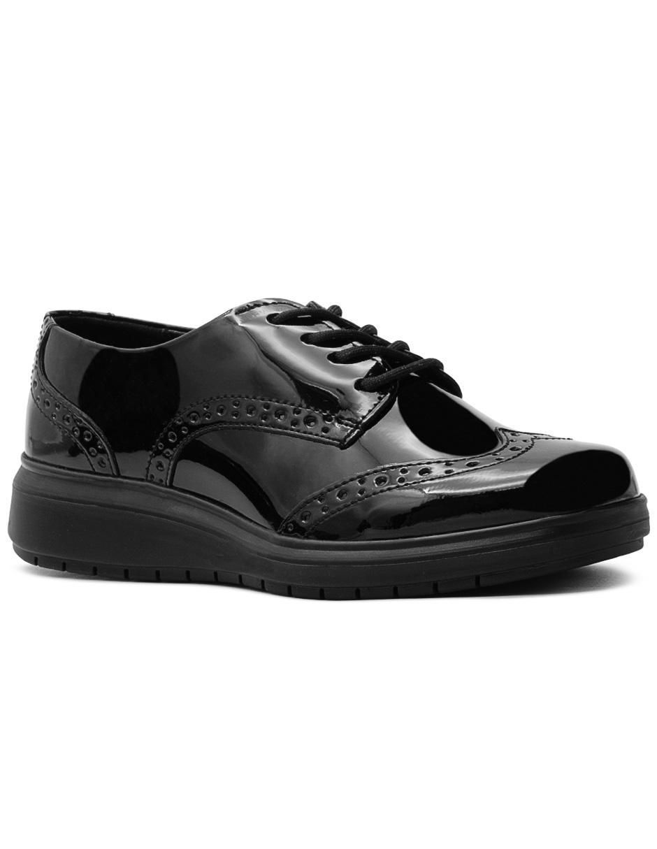 Zapato de charol para mujer