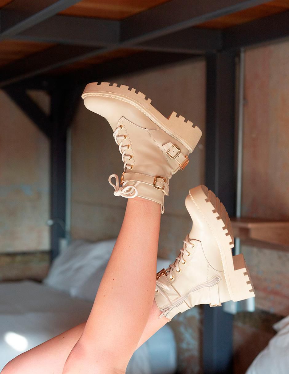 Bota arriba del tobillo para mujer 2