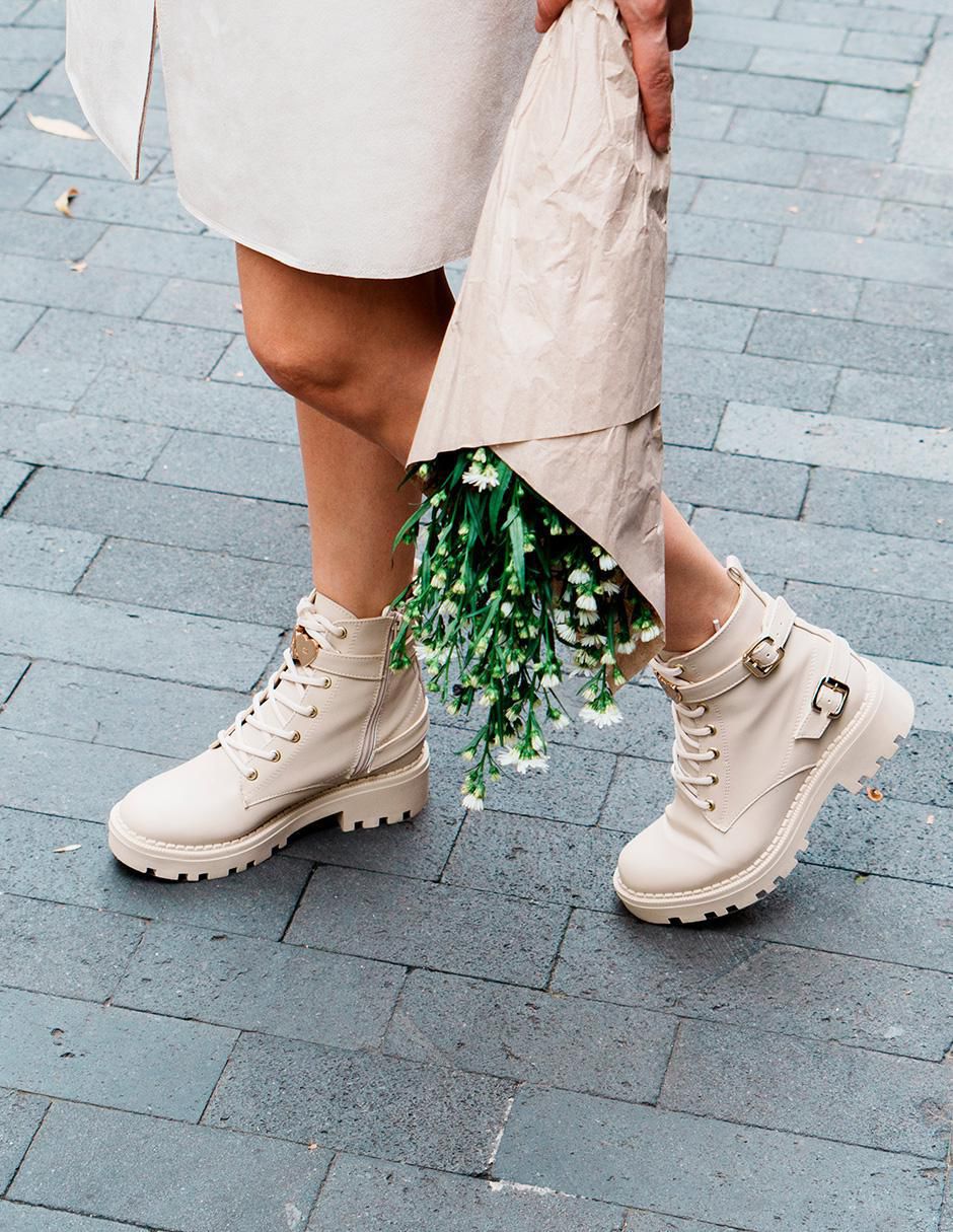 Bota arriba del tobillo para mujer 3