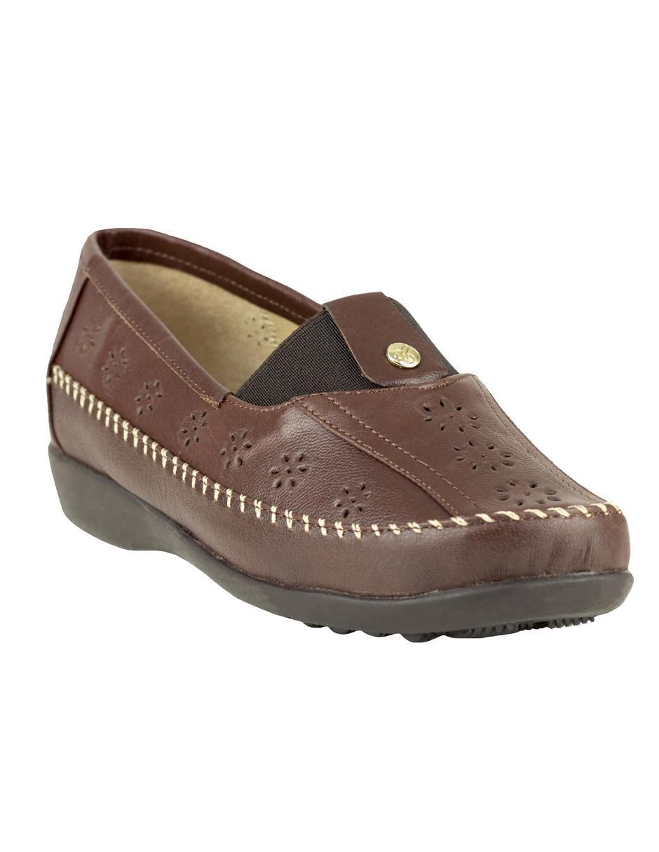 Zapato de piel para mujer