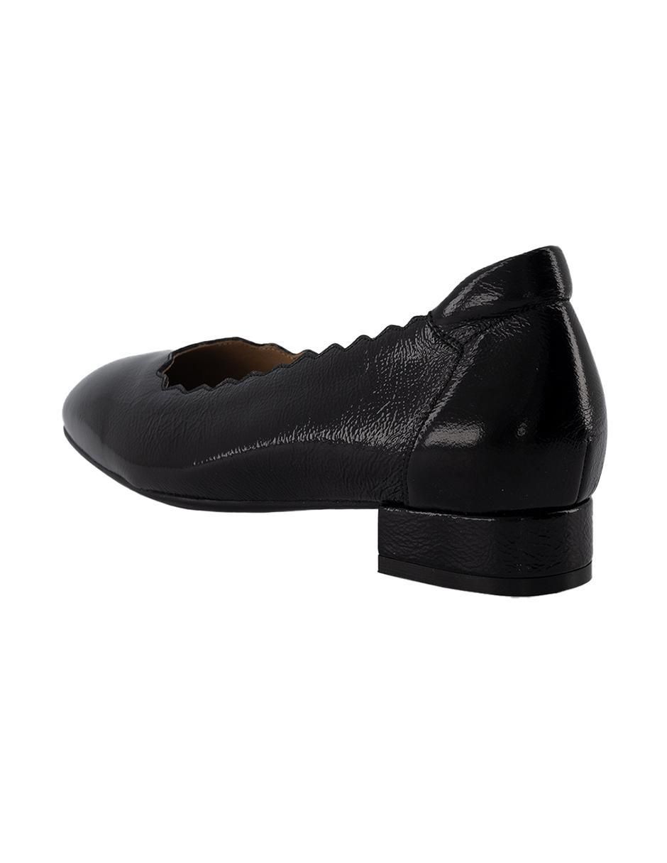 "zapatilla" charol prada sin familia o colección