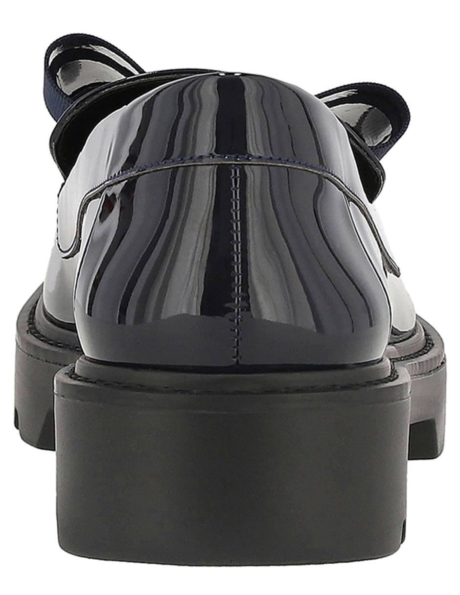 Mocasín de charol para mujer 4