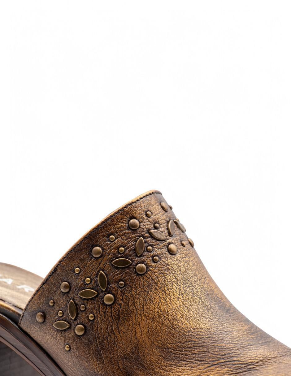 Zapatilla de piel 4