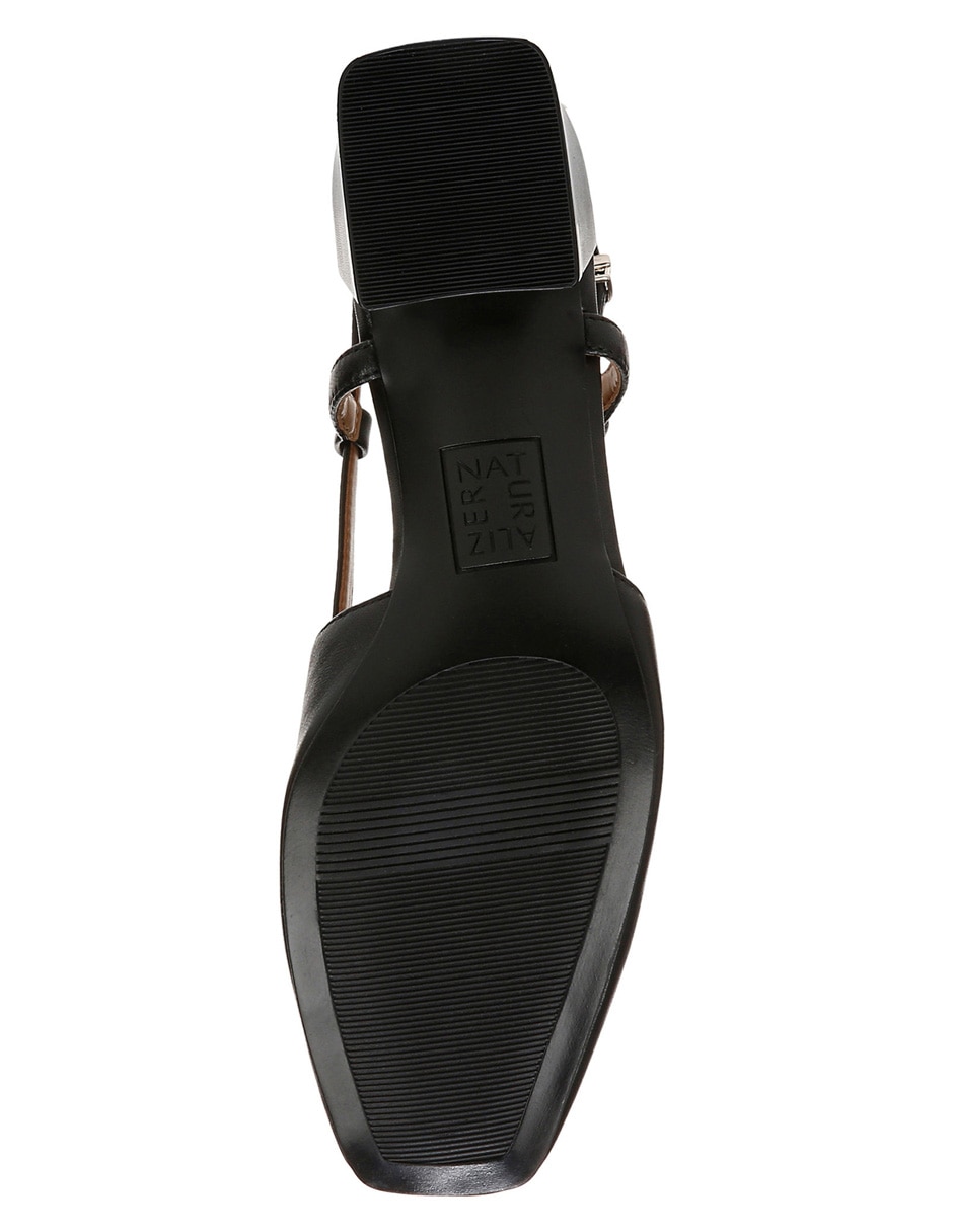 Zapatilla de piel 2