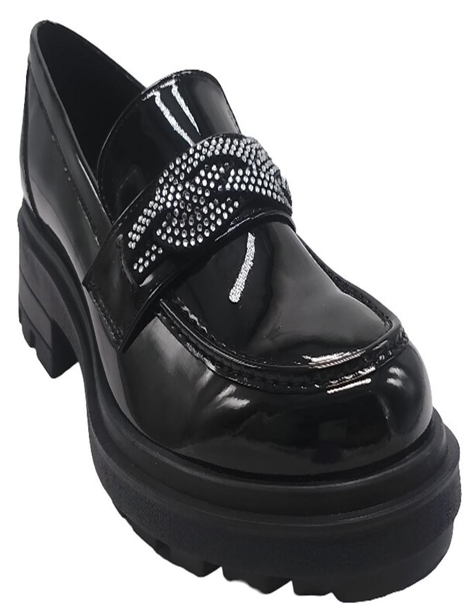 Zapato de charol para mujer
