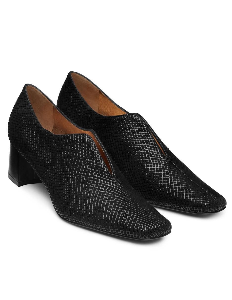 Zapatilla de piel 2