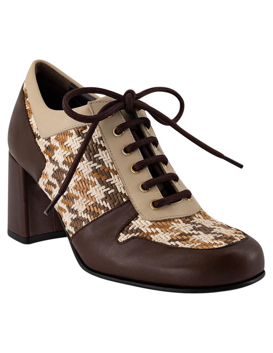 Zapato de piel para mujer