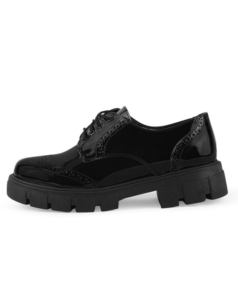 Zapato de charol para mujer