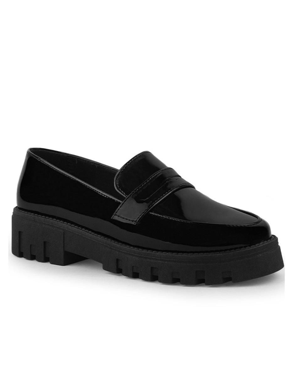 Zapato de charol para mujer
