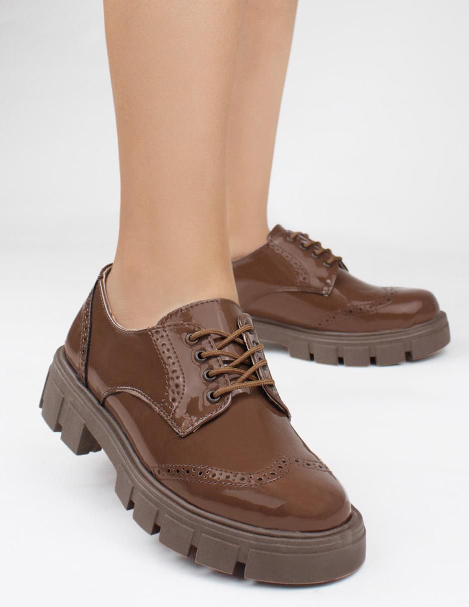 Zapato de charol para mujer 7