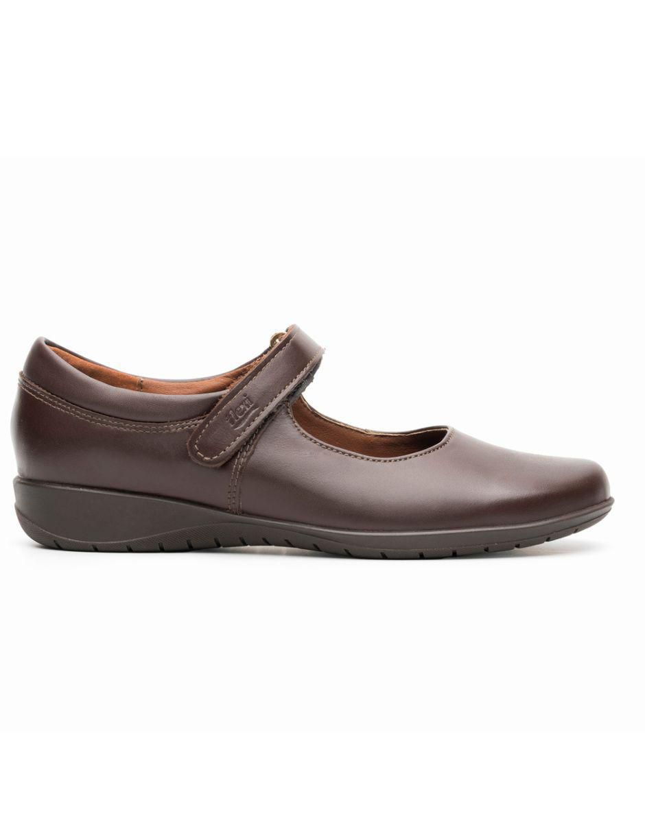 Zapato de piel para mujer